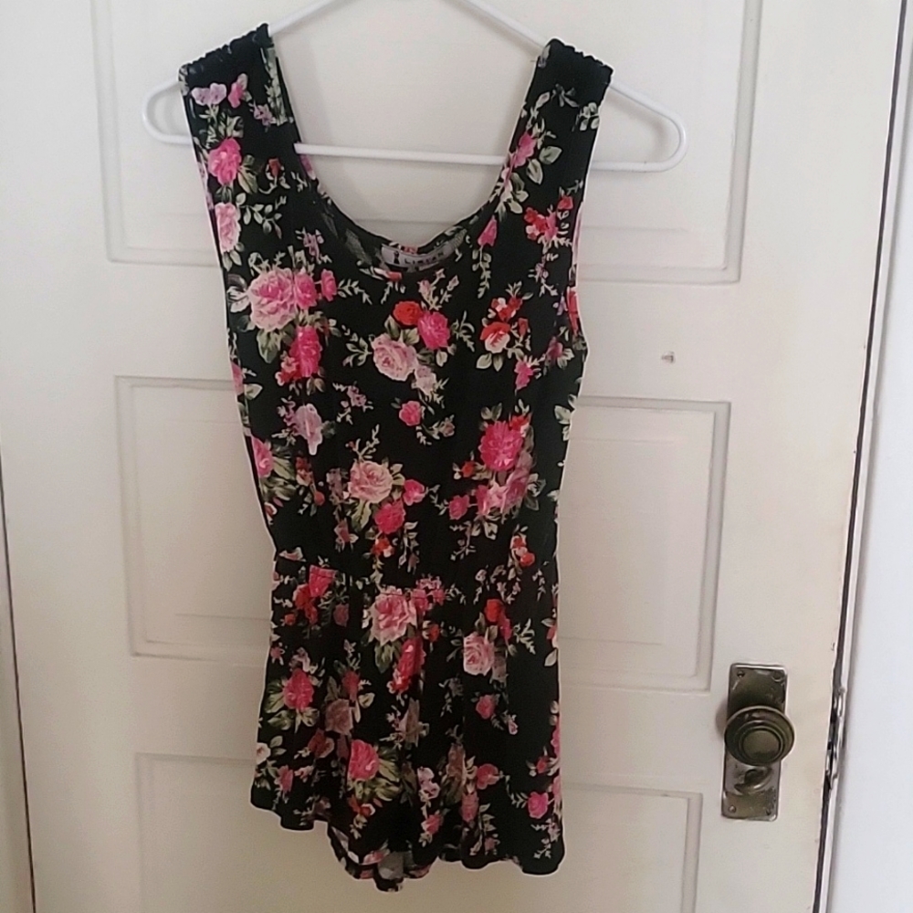 Floral top